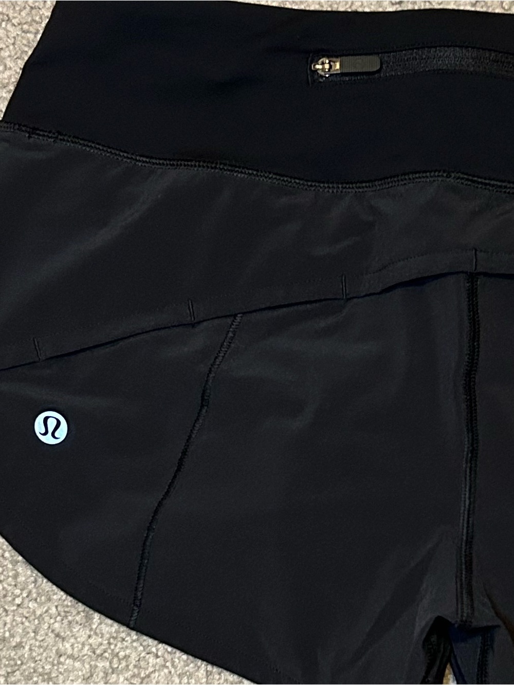 Lululemon Speed Up Low Rise Shorts - Picture 4 of 5
